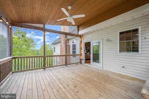 Exterior - 890 Sumner Ct, Westminster, MD 21158 photo 4 of 21