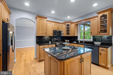 Kitchen - 890 Sumner Ct, Westminster, MD 21158 photo 1 of 3