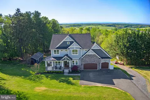 802 N B N Main St, Mount Airy, MD 21771