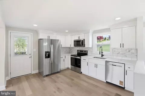 Kitchen - 302 E Thomas St, Union Bridge, MD 21791 photo 1 of 2