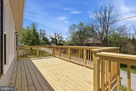 Exterior - 302 E Thomas St, Union Bridge, MD 21791 photo 1 of 5