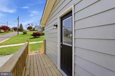 Exterior - 302 E Thomas St, Union Bridge, MD 21791 photo 3 of 5