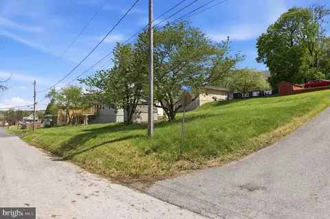 View/Area - 302 E Thomas St, Union Bridge, MD 21791 photo 1 of 1