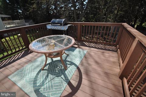 693 Windsor Dr, Westminster, MD 21158 photo 7