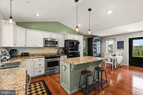 Kitchen - 3171 Eckard Rd, Westminster, MD 21157 photo 2 of 2