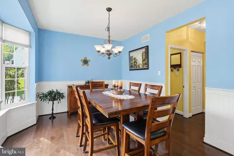 Dining - 1804 Harrowsmith Ct, Hampstead, MD 21074 photo 2 of 4
