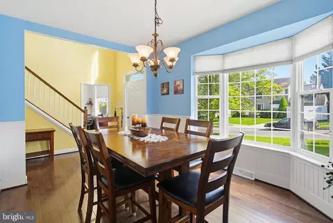 Dining - 1804 Harrowsmith Ct, Hampstead, MD 21074 photo 3 of 4