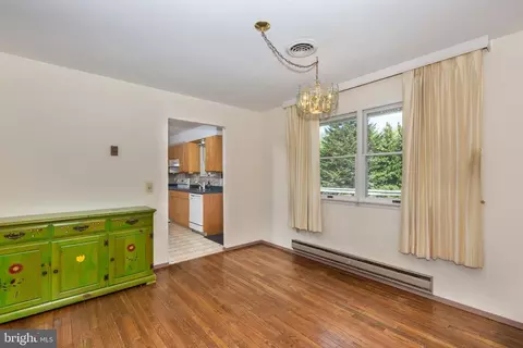 Dining - 4300 Maple Grove Rd, Hampstead, MD 21074 photo 1 of 1