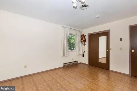Bedroom - 4300 Maple Grove Rd, Hampstead, MD 21074 photo 4 of 5