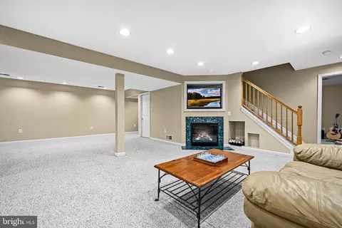 Living - 4023 Sickle Dr, Hampstead, MD 21074 photo 1 of 2