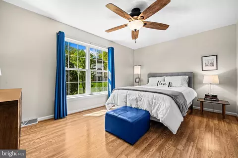 Bedroom - 4023 Sickle Dr, Hampstead, MD 21074 photo 6 of 7