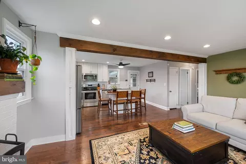 Entry Way - 705 Longview Ave, Westminster, MD 21157 photo 1 of 3