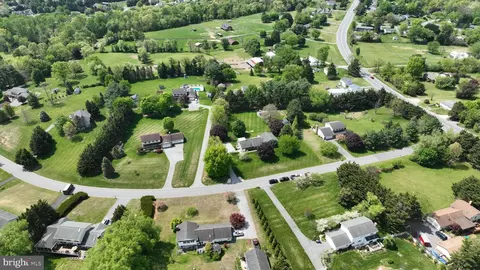 2655 Gilbert Rd, Mount Airy, MD 21771