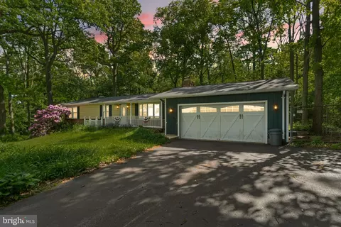 4627 Crossroad Schlhse Rd, Manchester, MD 21102