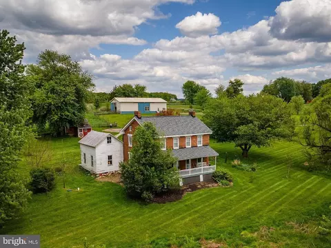 2100 Blacks School House Rd, Taneytown, MD 21787
