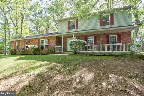 2219 Firewood Dr, Sykesville, MD 21784