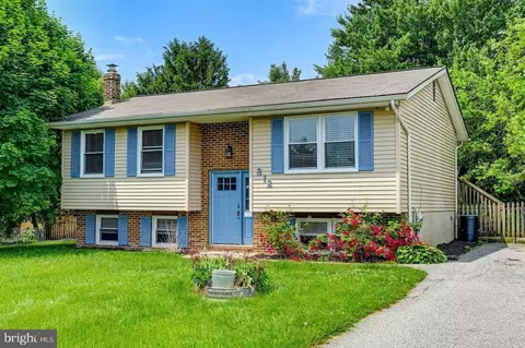 812 Velvet Run Dr, Westminster, MD 21157