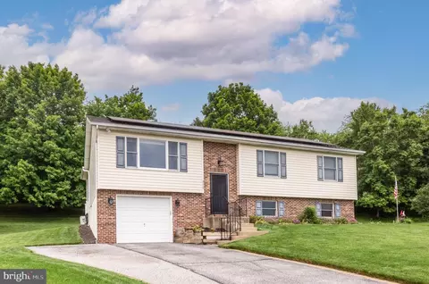 312 Inverness Close, Westminster, MD 21158