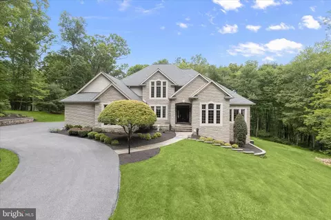 2400 Summerfield Dr, Finksburg, MD 21048