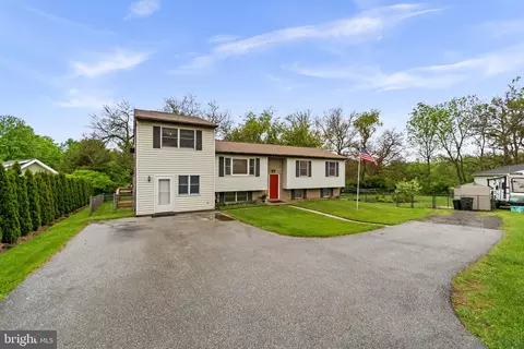 132 Dunrovin Ave, Westminster, MD 21158