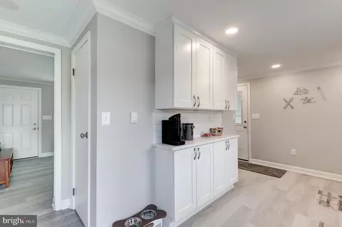 Entry Way - 3801 Carrollton Rd, Upperco, MD 21155 photo 2 of 5