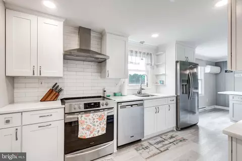Kitchen - 3801 Carrollton Rd, Upperco, MD 21155 photo 5 of 5