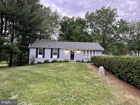 2301 Sandel Ln, Westminster, MD 21157