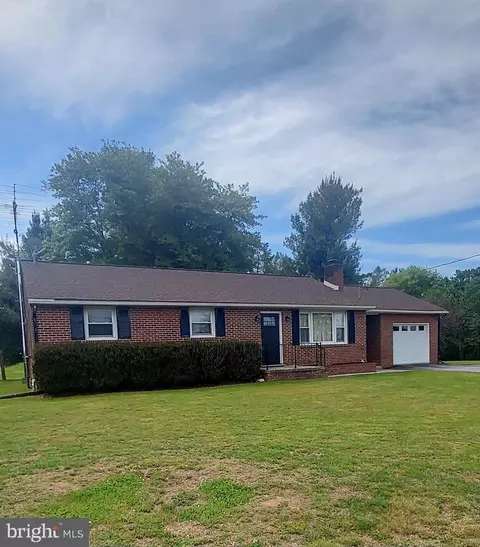 4268 Copenhaver Ln, Taneytown, MD 21787