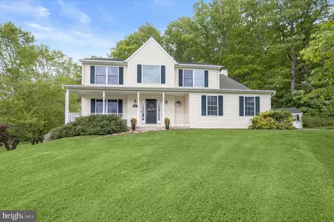 4691 Catalina Dr, Hampstead, MD 21074