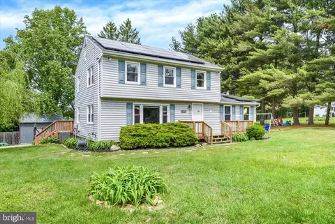 706 W Old Liberty Rd, Sykesville, MD 21784