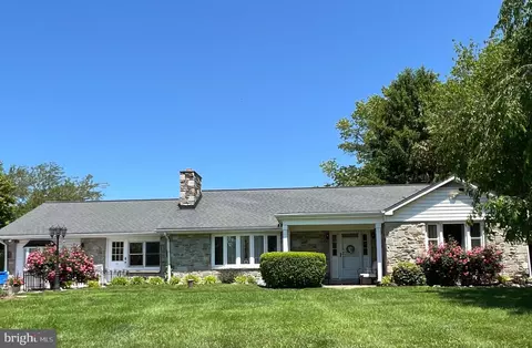 3300 Hawks Hill Rd, New Windsor, MD 21776