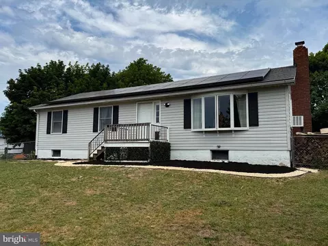 2475 Mount Ventus Apt 2 Rd, Manchester, MD 21102