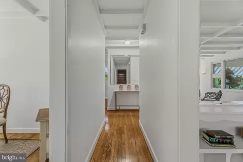 Entry Way - 2425 Albert Rill Rd, Hampstead, MD 21074 photo 3 of 6
