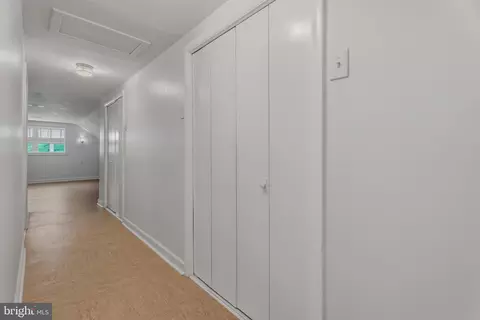 Entry Way - 2425 Albert Rill Rd, Hampstead, MD 21074 photo 5 of 6