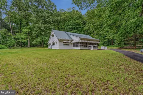 2425 Albert Rill Rd, Hampstead, MD 21074