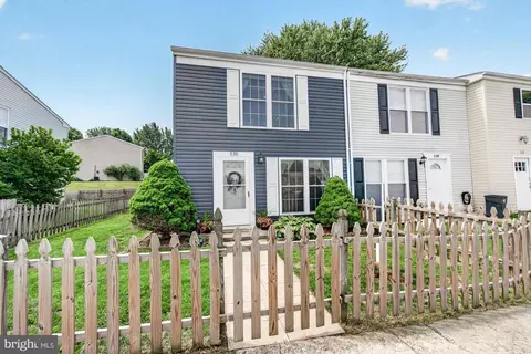 530 Daisy Dr, Taneytown, MD 21787
