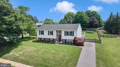 389 Mountain Laurel Ct, Westminster, MD 21158
