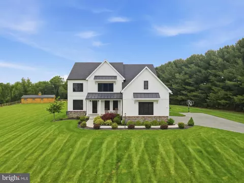 330 Brookfield Dr, Sykesville, MD 21784