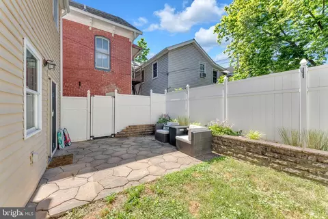 Exterior - 8 Broadway St E, Union Bridge, MD 21791 photo 4 of 5