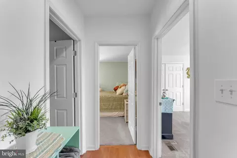 Entry Way - 8 Broadway St E, Union Bridge, MD 21791 photo 4 of 4