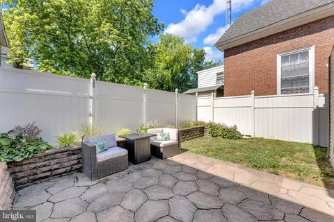 Exterior - 8 Broadway St E, Union Bridge, MD 21791 photo 3 of 5