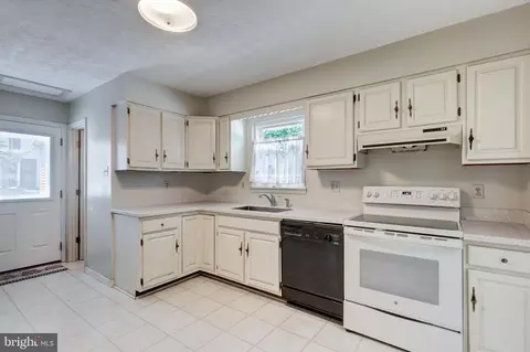 4107 Murphys Run Ct, Hampstead, MD 21074 photo 7