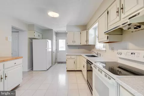 4107 Murphys Run Ct, Hampstead, MD 21074 photo 6