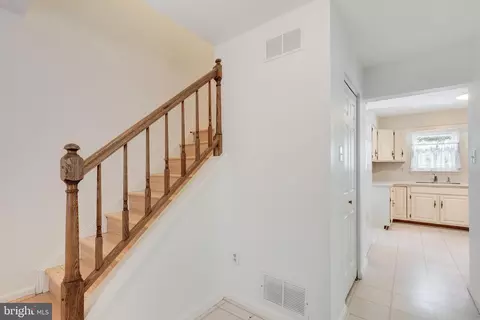 4107 Murphys Run Ct, Hampstead, MD 21074 photo 2