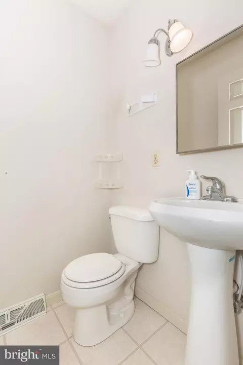 4107 Murphys Run Ct, Hampstead, MD 21074 photo 10