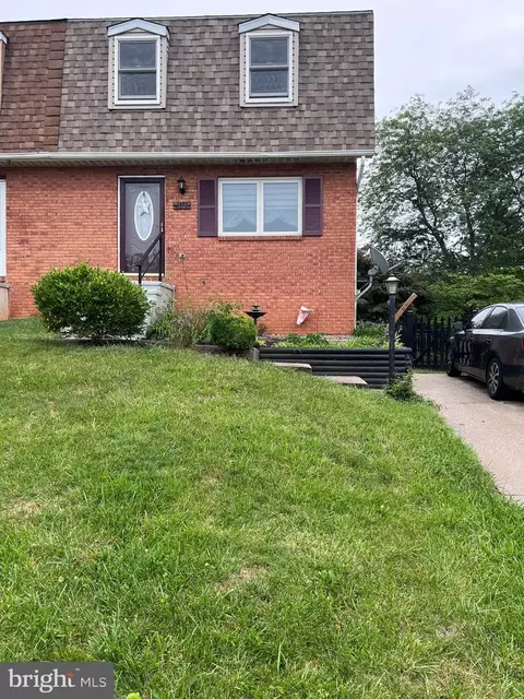 1103 Singer Dr, Westminster, MD 21157