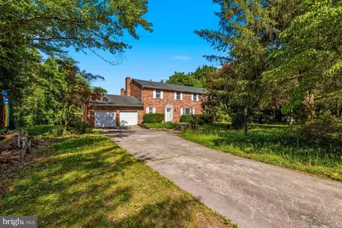 2318 Beren Ln, Westminster, MD 21157