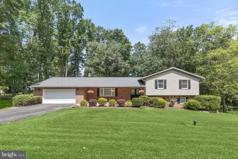 5686 French Ave, Sykesville, MD 21784