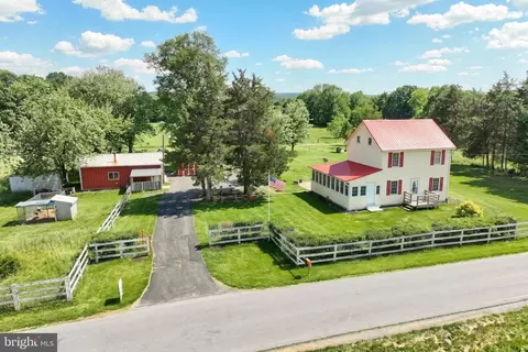 4715 Ruggles Rd, Taneytown, MD 21787