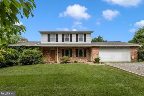 6617 Christy Acres Ct, Mount Airy, MD 21771